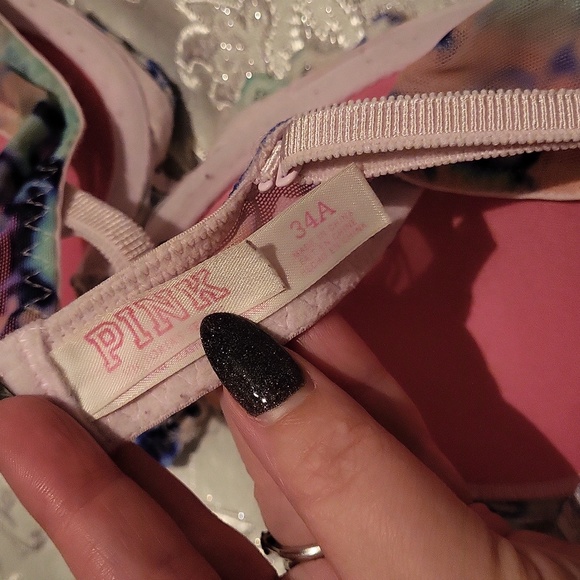 Victoria's Secret PINK Bra - Picture 8 of 9